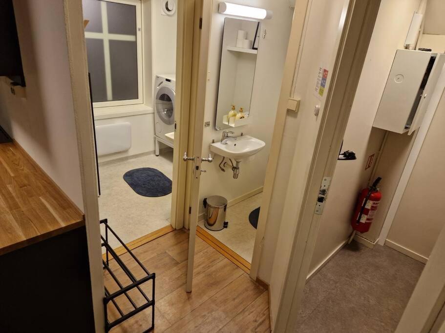 Apartment Next To The Bridge Tromso Bagian luar foto